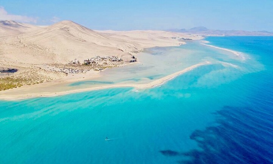 Image 10: Visita guiada en grupo reducido : La Pared, laguna de Sotavento & M...