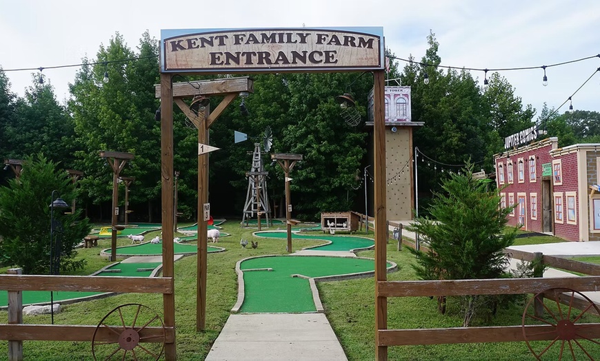 Image 3: $16 For A Round Of Mini Golf For 4 People (Reg $32)