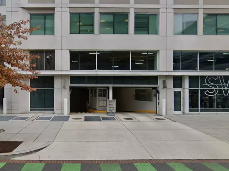 Parking at Patriot Plaza II