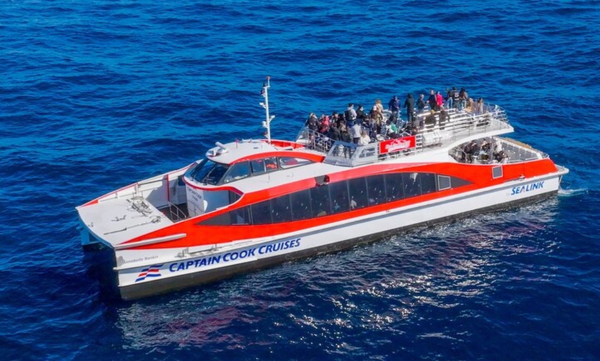 Image 9: Whale Watching & Hop On Hop Off Sydney Harbour Explorer Cruise