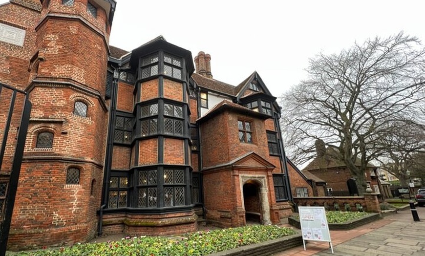 Image 4: Rochester Private 2hr Walking Tour With A Blue Badge Guide