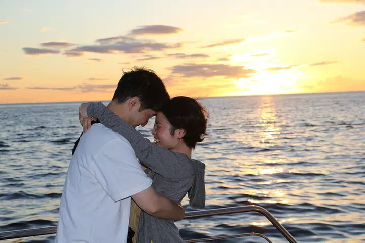 Oahu: 3.5 hour Private Sunset Cruise with Cocktails From Ko Olina - Primary Image