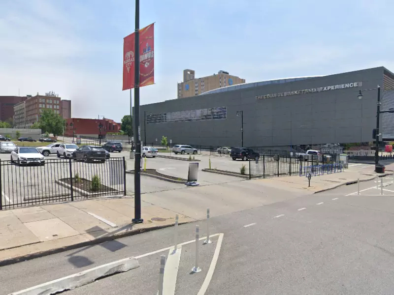 Parking at 1209 Grand Blvd. Lot - Image 3