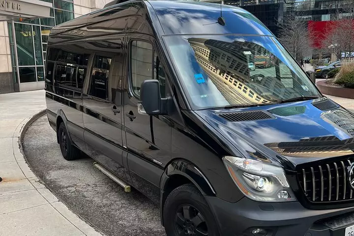 Group Van Transfers from Chicago O'Hare and Midway Airports