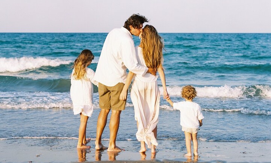 Image 10: Sesión de fotos privadas de Las Dunas al atardecer