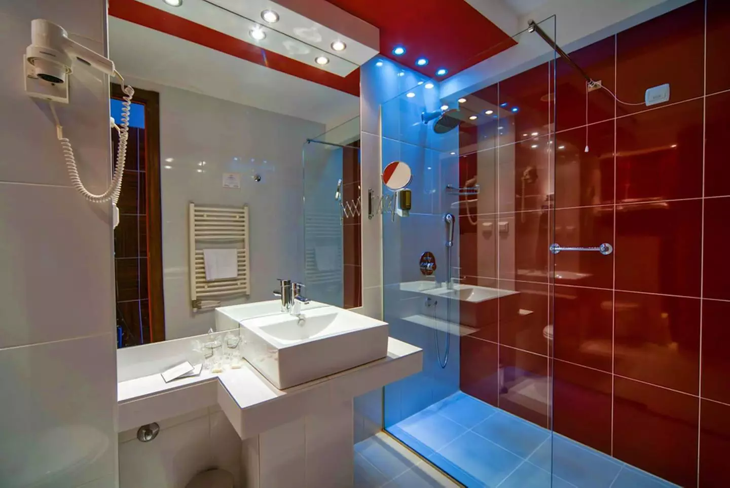 ✈ MONTÉNÉGRO | Petrovac - Hotel Palas 4*, 3 nuit - Face à la mer