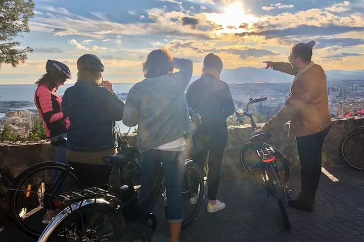 2h E-bike tour en Málaga