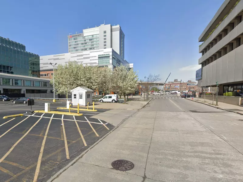 Parking at 33 Scott St. Lot