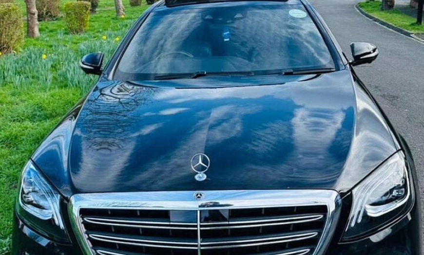 Image 3: Private London City Tour in Luxury Vehicle