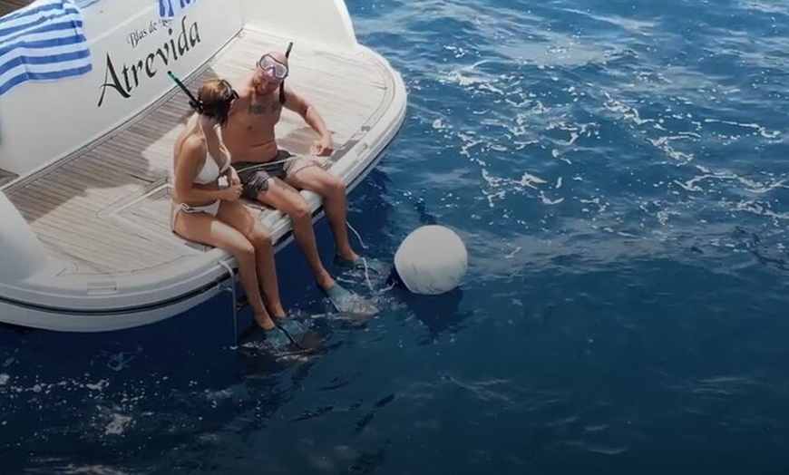 Image 10: Tour privado en barco para parejas con todo incluido y pernoctación