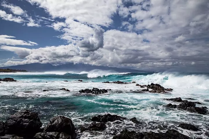 Maui: Road to Hana Adventure with Farm to Table Lunch