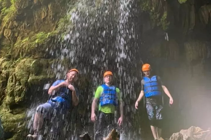 Adventure Half Day Explore Cueva Charco Azul and Cueva Arenales