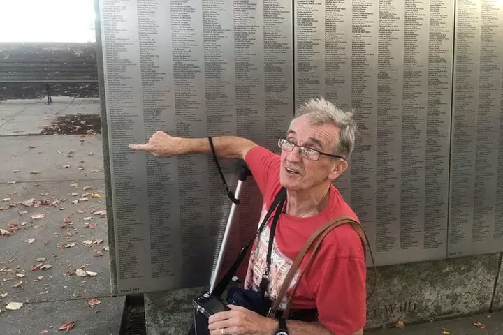 NYC Mafia and Ghost Tour to Ellis Island and Statue of Liberty