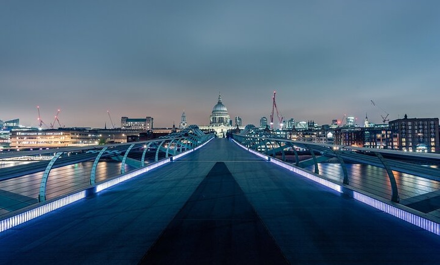 Image 16: London by Night: Luxurious Panoramic Private Tour