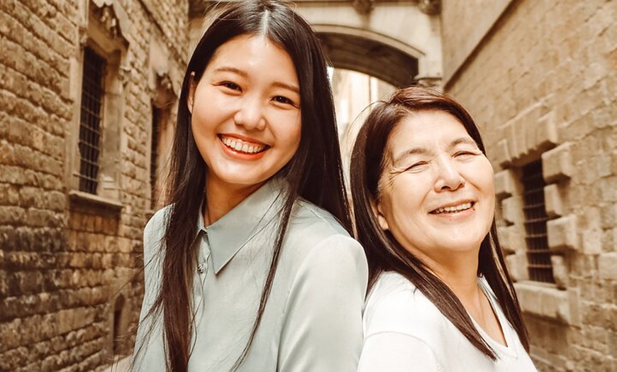 Image 12: Tour de Sesión de Fotos Profesional - Lugares emblemáticos de Barce...