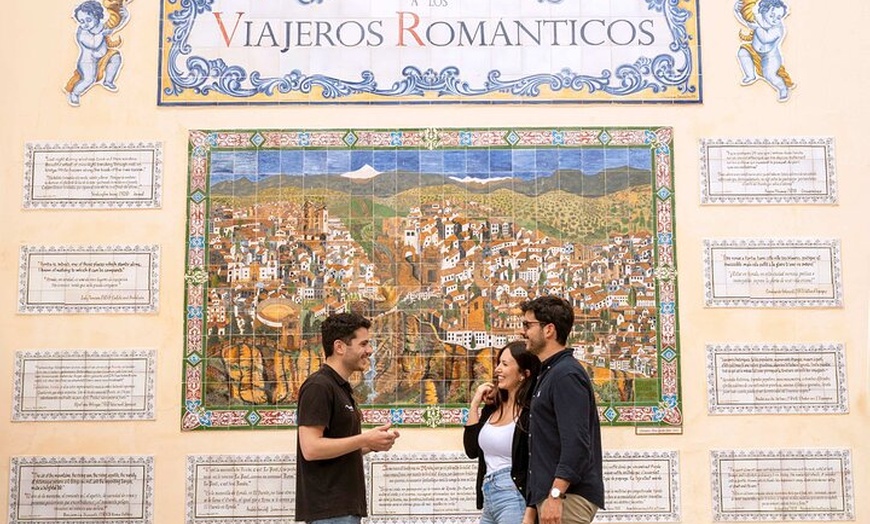 Image 10: Desde Málaga: Ronda, Cata de vinos y aceites de oliva Premium Grupo...