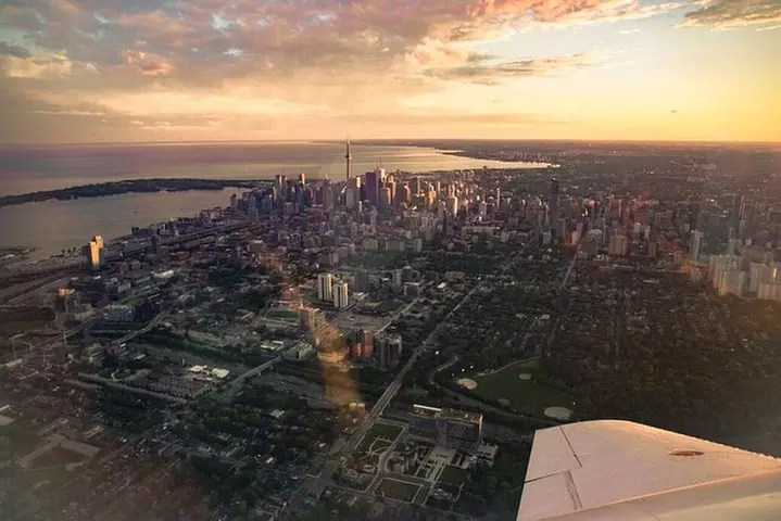 One hour Aerial Tour of Toronto and Niagara Falls with iflyTOTO - Second Medium