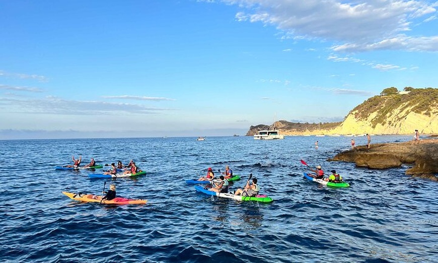 Image 10: Kayak Granadella Excursión Guiada en sus cuevas y Cala en Caló