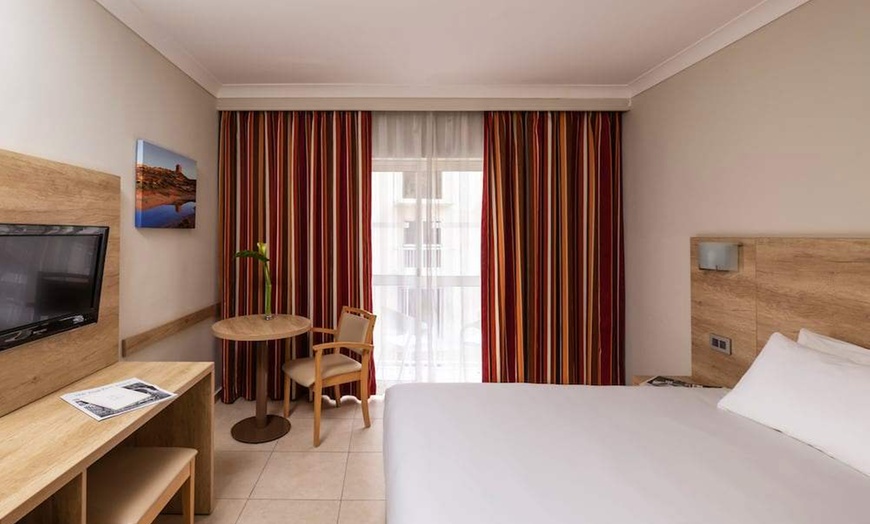 Image 23: ✈ MALTA | San Pawl Il Bahar - Qawra Palace Hotel 4*, 3 nocy - Nad m...