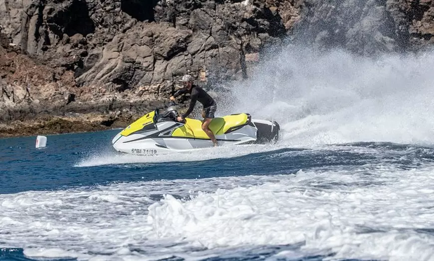 Image 25: Moto de agua en Playa Quemada Lanzarote 40min