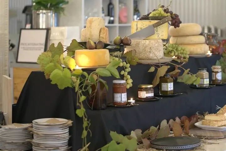 HUNTER VALLEY CHEESEBOARD TASTING - select your favourite cheeses