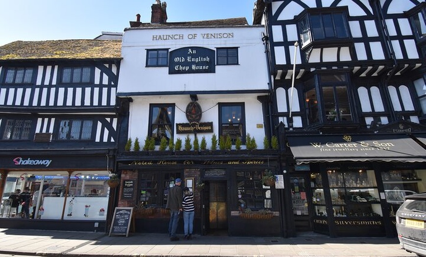 Image 4: Private Taxi Tour to Stonehenge and Sailsbury