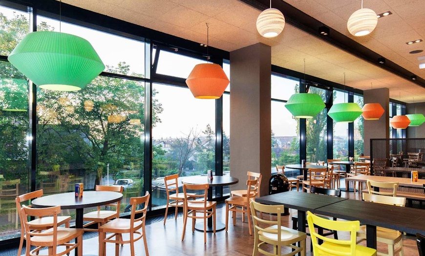 Image 5: ✈ TSJECHIË | Praag - a&o Prague Rhea - City break