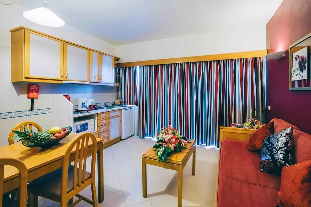 ✈ ALGARVE | Albufeira - Muthu Forte da Oura Apartment Hotel 5*, 2 n...