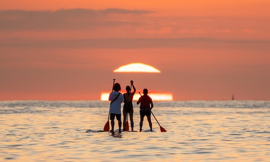 Image 9: Barcelona : Sunrise Paddle Surf con Instructor y Fotos