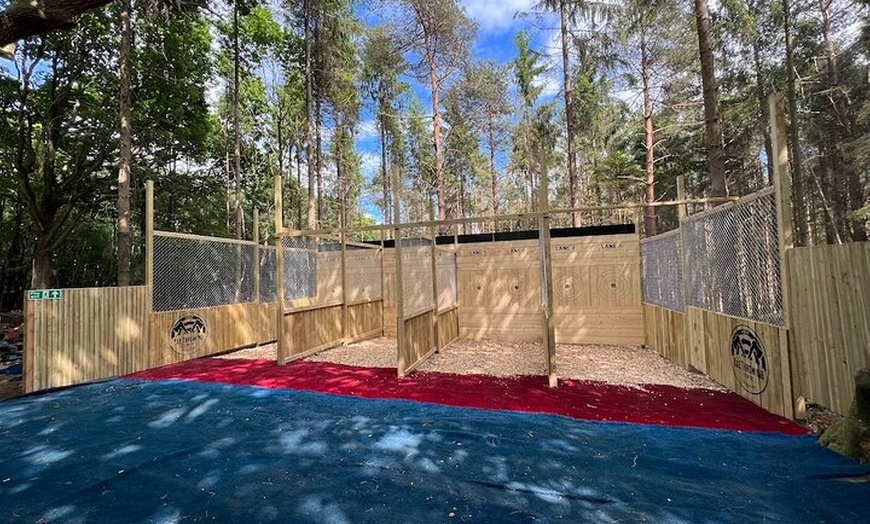 Image 2: Tunbridge Wells Axe Throwing Experience