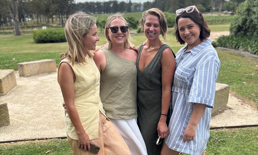 Image 5: Sydney to Hunter Valley Wine Tour | Gin, Lunch, Chocolatier Visit