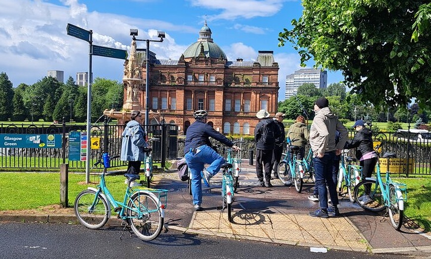 Image 4: Glasgow City Bike Tour and Craft Beer Experience