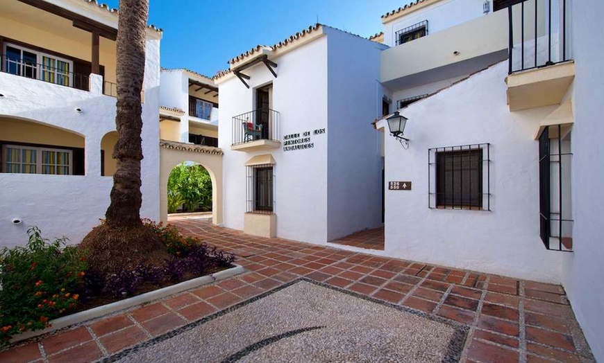 Image 55: ✈ COSTA DEL SOL | Marbella - BlueBay Banús 4*, 3 Nächte - Außenpool