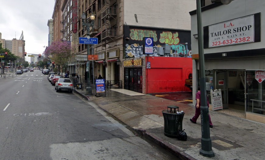 Image 1: Parking at 644 S. Main St. Lot