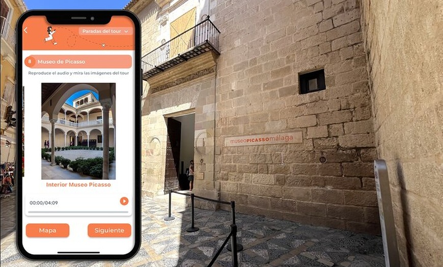 Image 8: Casco histórico Málaga: Tour autoguiado creado por Guía Oficial