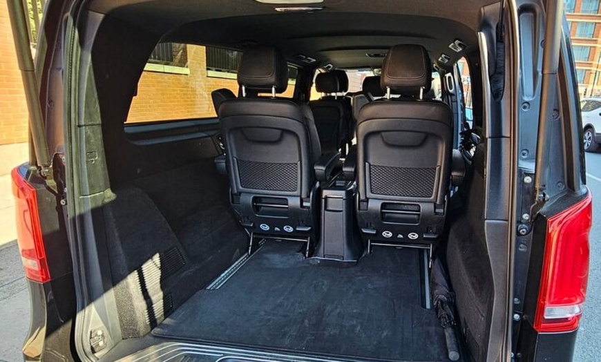 Image 9: Private London City Tour in Luxury Vehicle