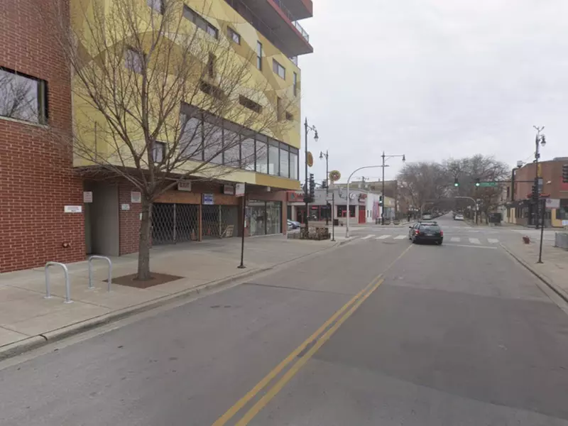 Parking at 6401 N. Rockwell Main Garage