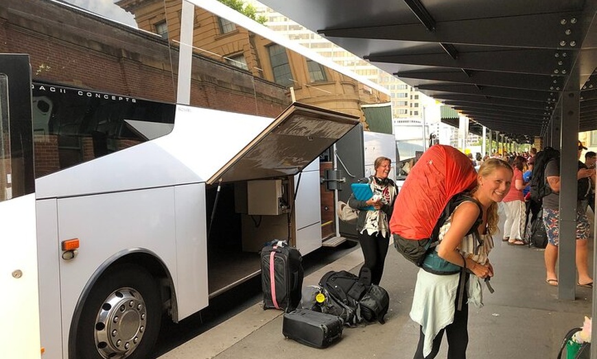 Image 3: Melbourne to Sydney Express Bus Transfers