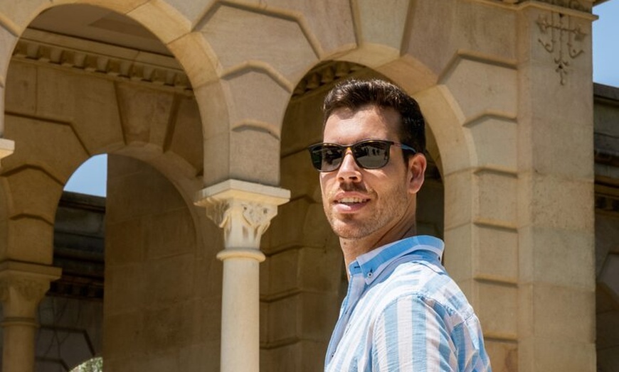 Image 13: Barcelona: Sesión de fotos privada en Ciutadella Park con Ami