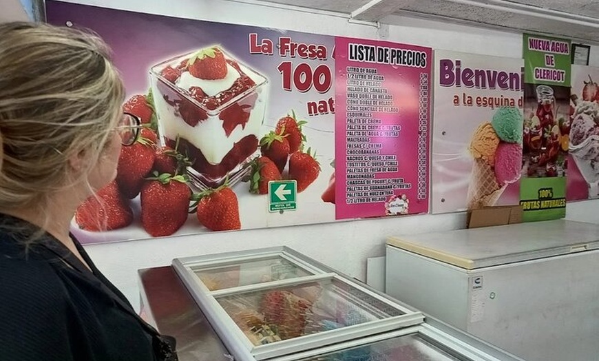 Image 35: Shopping and Mexican food in a Private Guided Cancun Tour