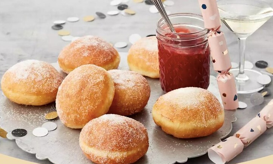 Image 12: True Berlin Street Food Tour – Global Flavors am Alexanderplatz