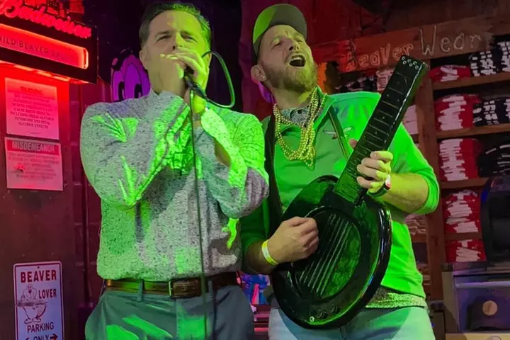 Guided Pub Crawl Walking Tour of Downtown Nashville