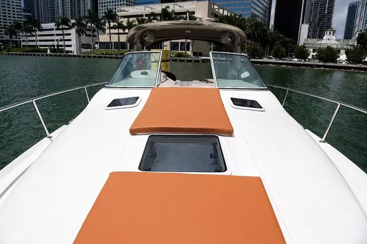 Explore Miami by Boat Rental