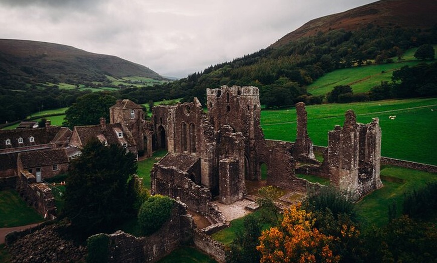 Image 7: Bannau Brycheiniog Brecon Beacons Hay on Wye Tour