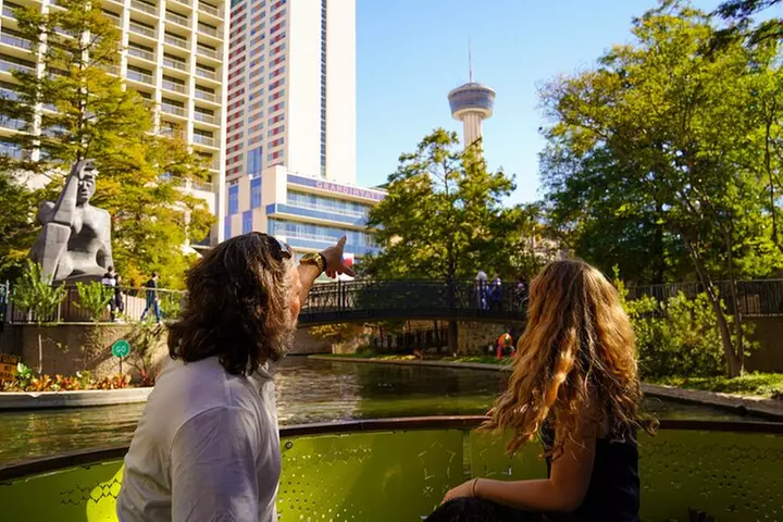 San Antonio Premium City Tour with Alamo & River Walk Cruise