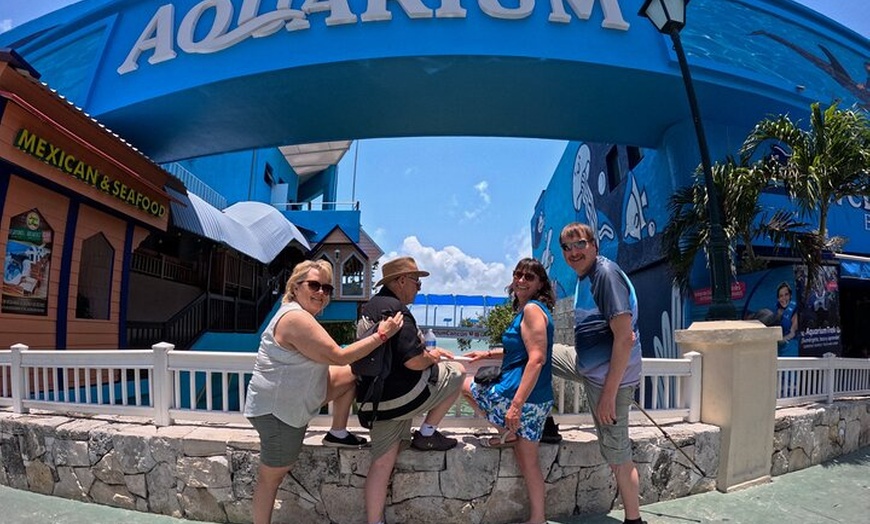 Image 29: Private Cancun Shopping Tour Guided and Personal