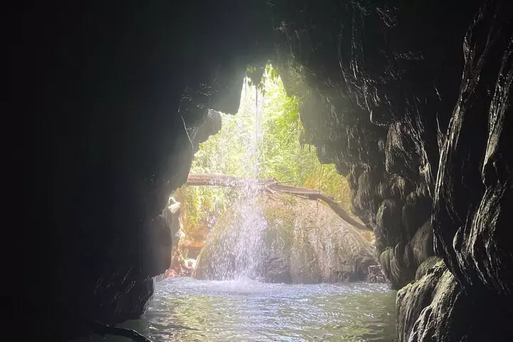 Adventure Half Day Explore Cueva Charco Azul and Cueva Arenales