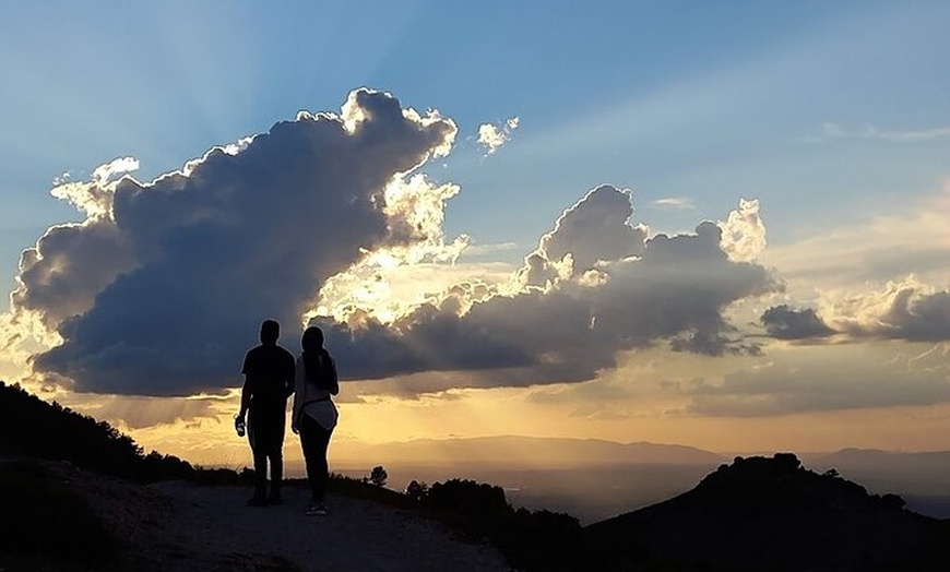 Image 39: NUEVO:Sunset Hike & Summit Sierra Nevada - Tour privado con cachorro