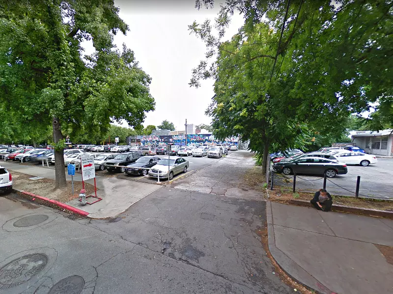 Parking at Tarp Lot