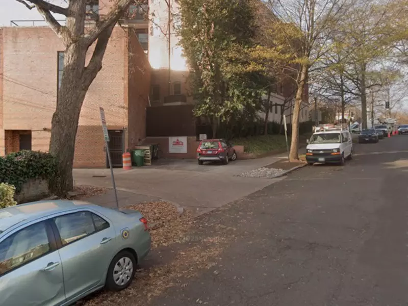 Parking at Alley Space - 2631 Connecticut Ave. NW. Garage - Valet Assist - Second Medium